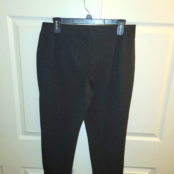 J Jill Ponte knit slim pants with zippers at the ankle. Perfect. Never worn. 12. - Picture 3 of 4